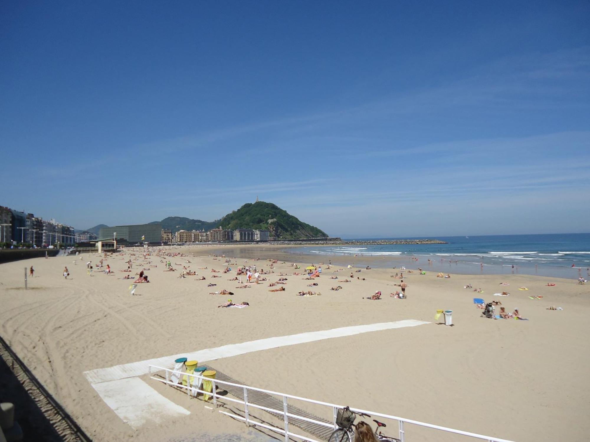 Pension Atxiki San Sebastian Exterior photo