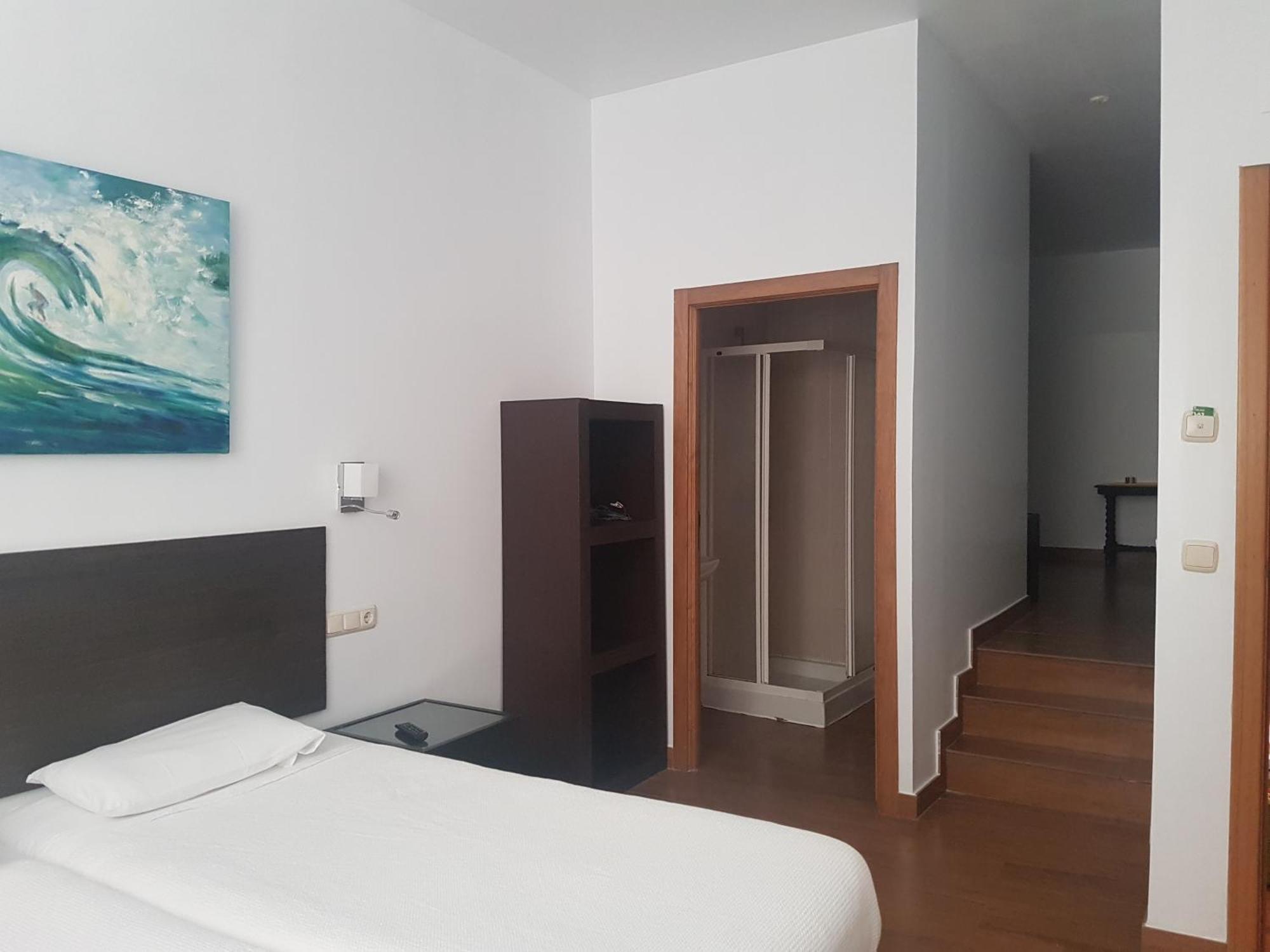 Pension Atxiki San Sebastian Room photo