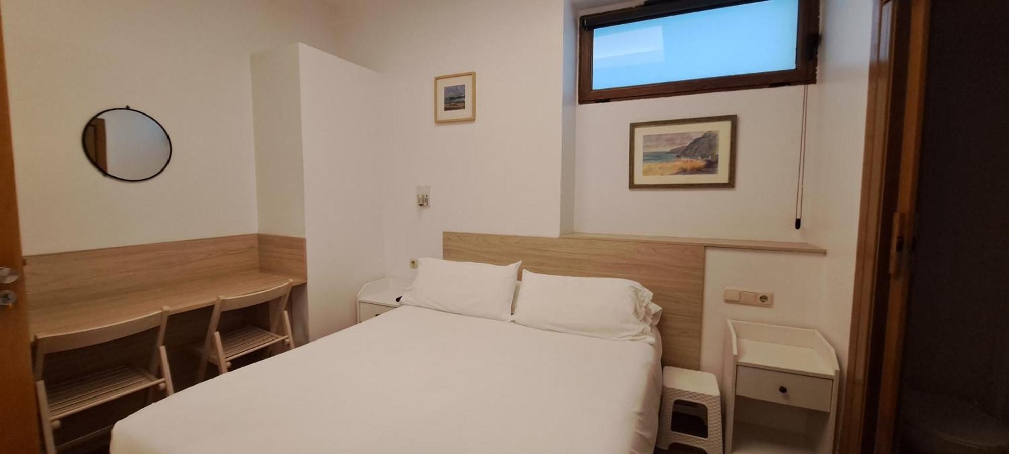 Pension Atxiki San Sebastian Room photo