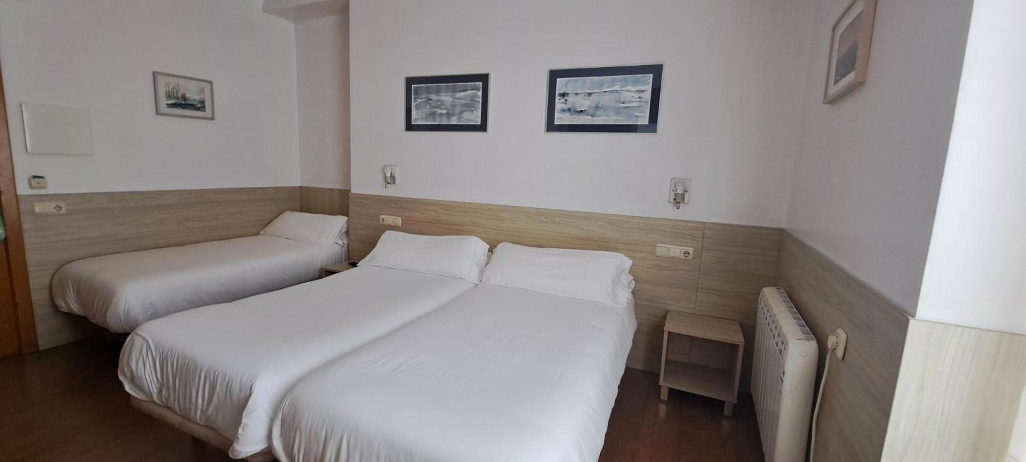 Pension Atxiki San Sebastian Room photo