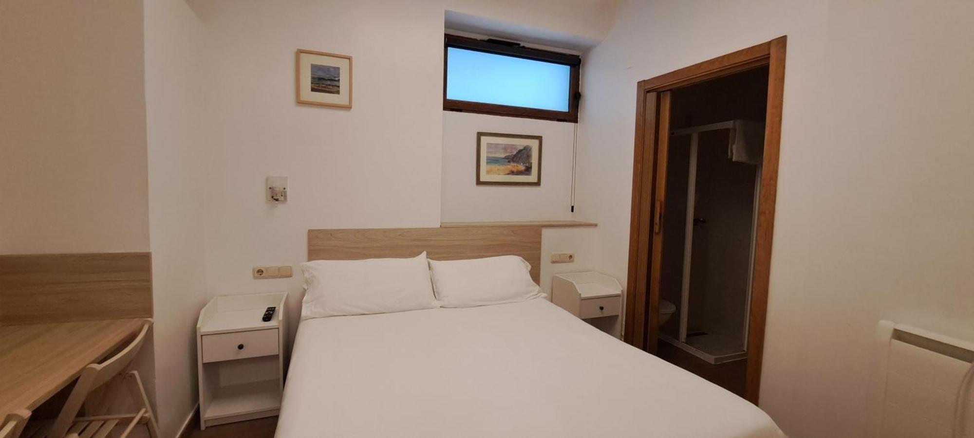 Pension Atxiki San Sebastian Room photo